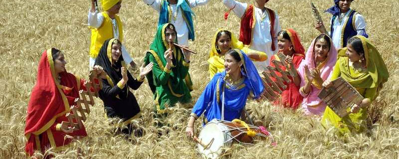 بیساکھی کا تہوار وادی بھر میں جوش اور جذبے کے ساتھ منایا گیا