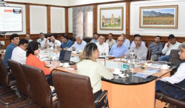 چیف سیکرٹری نے جموں میں سیاحت کو فروغ دینے کیلئے اسٹیک ہولڈرز سے تبادلہ خیال کیا