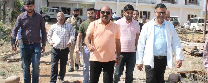 نائب وزیر اعلیٰ نے آیورویدک میڈیکل کالج اکھنور کا اچانک دورہ کیا