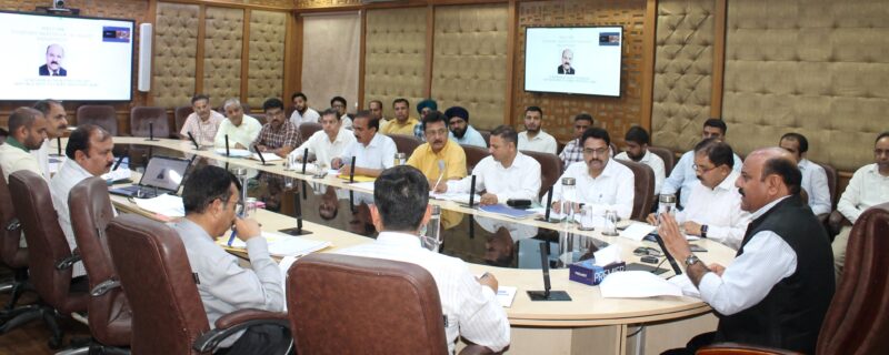 نائب وزیر اعلیٰ نے نوشہرہ حلقہ میں پانی کی فراہمی کے منصوبوں کی پیش رفت کا جائیزہ لیا