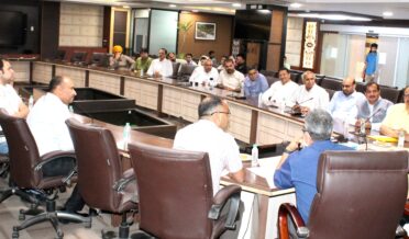 نائب وزیر اعلیٰ نے جموں فلور ملز ایسوسی ایشن کے ساتھ میٹنگ منعقد کی