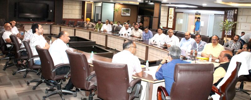 نائب وزیر اعلیٰ نے جموں فلور ملز ایسوسی ایشن کے ساتھ میٹنگ منعقد کی