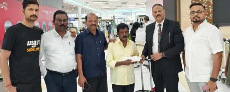 بحرین میں 42 سال سے پھنسے ہوئے، ہندوستانی تارکین وطن کی 95 سالہ ماں سے دوبارہ ملاقات