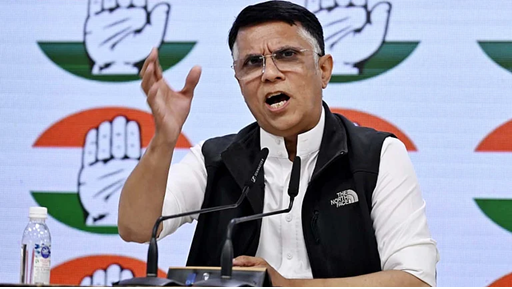 امریکی ٹیرف پر وزیر اعظم کی خاموشی معیشت کے لیے خطرہ: پون کھیڑا