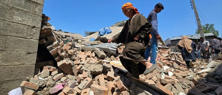 پہلگام حملہ: جنوبی کشمیر میں مزید 3 سرگرم ملی ٹینٹوںکے مکانات تباہ