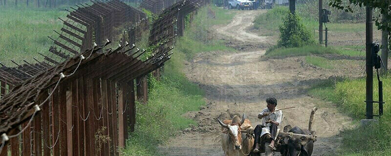 بھارت جنگی جنون میں مبتلا، سرحدی گاؤں میں فصلوں کی کٹائی کیلئے 2 دن کی مہلت