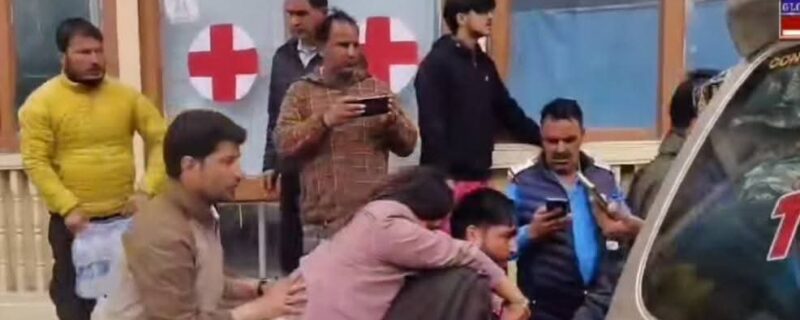 مشہور سیاحتی مقام پہلگام کے بایسران میں سیاحوں کے گروپ پر دہشت گردوں کا حملہ