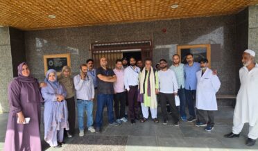 SKIMS سورہ میں جناب اشتیاق بیگ کی ریٹائرمنٹ پر ان کے اعزاز میں الوداعی تقریب کا انعقاد