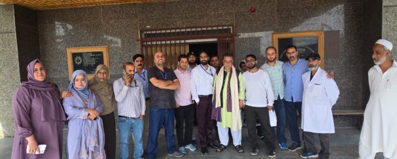 SKIMS سورہ میں جناب اشتیاق بیگ کی ریٹائرمنٹ پر ان کے اعزاز میں الوداعی تقریب کا انعقاد