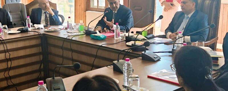 چیف جسٹس کا ڈِسٹرکٹ کورٹ کمپلیکس سری نگر کا دورہ