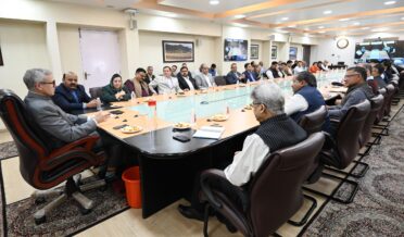 وزیر اعلیٰ عمر عبداللہ کا بجٹ تجاویز پر جلد عمل در آمد پر زور