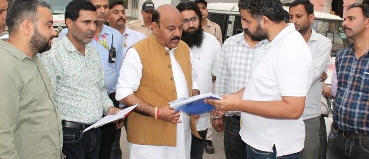 نائب وزیرا علیٰ نے ڈاک بنگلہ نوشہرہ میں تعمیراتی کاموں کی پیش رفت کا جائزہ لیا