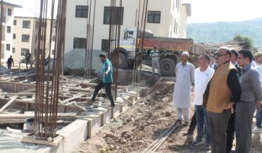 نائب وزیراعلیٰ نے مچبھون مارتنڈ میں ٹرانزٹ رہائش کے تعمیراتی کام کا معائینہ کیا