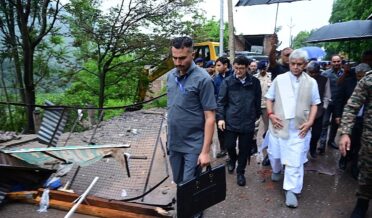 لیفٹیننٹ گورنر نے اوڑی کے سرحدی دیہات لگامہ اور گنگل میں پاکستان کی بلا اشتعال گولہ باری