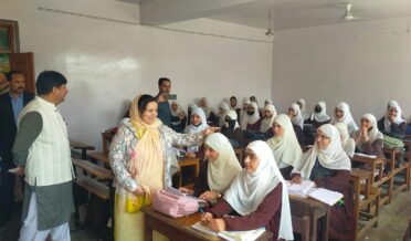 عمر عبداللہ کی قیادت والی حکومت جموںوکشمیر کے ہر شعبے اور سماج کے ہر طبقے کی ہمہ جہت ترقی کیلئے پُر عزم ہے ۔ سکینہ اِیتو