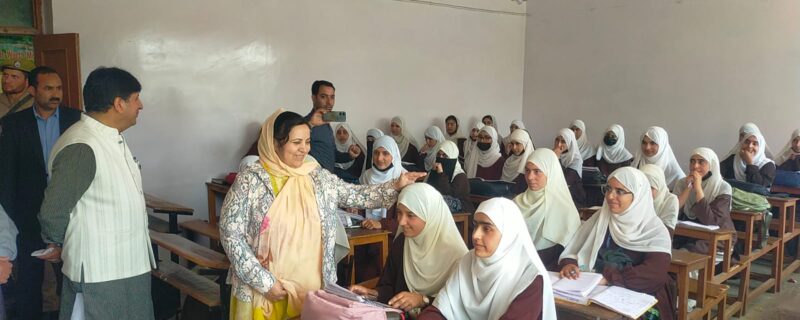 عمر عبداللہ کی قیادت والی حکومت جموںوکشمیر کے ہر شعبے اور سماج کے ہر طبقے کی ہمہ جہت ترقی کیلئے پُر عزم ہے ۔ سکینہ اِیتو