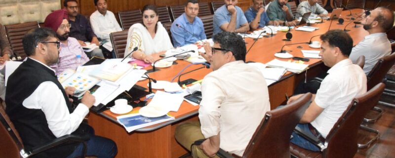 ستیش شرما نے سپورٹس ڈیپارٹمنٹ کی ترقیاتی سکیموں اور کیپکس منصوبے کا جائزہ لیا