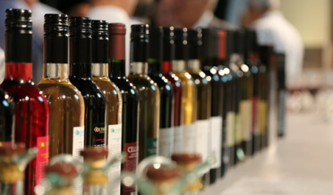 سعودی حکومت نے 73سال بعد شراب پر عائد پابندی ہٹائی، لیکن اصول و ضوابط کا رکھنا ہوگا خیال