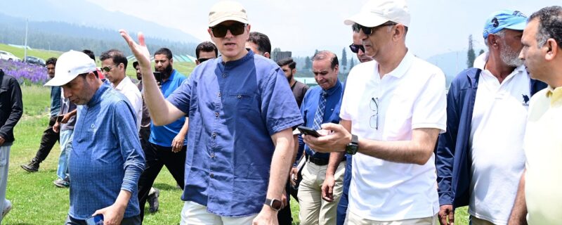 وزیر اعلیٰ عمر عبداللہ کا گلمرگ کو عالمی معیار کا گالف مقام بنانے کا عزم