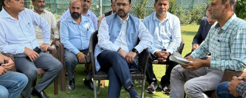 ستیش شرما کی متعدد وفود سے ملاقات