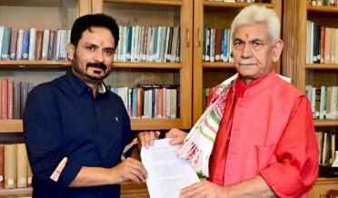 بی جے پی کے ترجمان ڈاکٹر ابھیجیت جسروتیا نے لیفٹیننٹ گورنر جناب منوج سنہا سے ملاقات کی