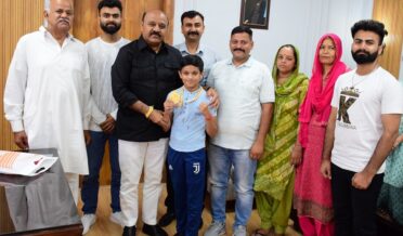 نائب وزیراعلیٰ نے تین بار نیشنل ووشو چمپئن جینا کشی سے ملاقات کی