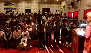 لیفٹیننٹ گورنر نے ان کشمیریوں کے اہل خانہ سے ملاقات کی