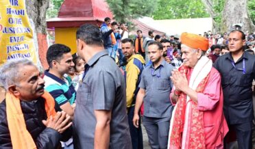 میلہ کھیر بھوانی :لیفٹیننٹ گورنر نے ماتا کھیر بھوانی مندر میں حاضری دی