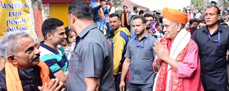 میلہ کھیر بھوانی :لیفٹیننٹ گورنر نے ماتا کھیر بھوانی مندر میں حاضری دی