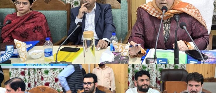 سکینہ ایتو نے ضلع کپواڑہ کے ترقیاتی پروفائل کا جائیزہ لیا