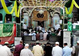 حضرت امیرِ کبیر میر سید علی ہمدانی رحمت اللہ علیہ، کا سالانہ عرس پورے کشمیر میں عقیدت و احترام سے منایا گیا