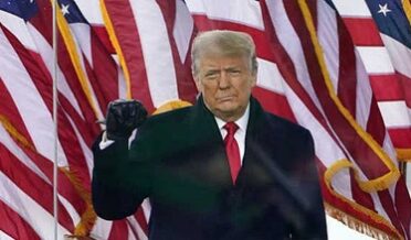 ٹرمپ کی تجارتی دھمکی برقرار- ’ٹیرف کی ڈیڈ لائن ہماری مرضی پر منحصر، امریکہ جب چاہے آگے یا پیچھے کر سکتا ہے‘