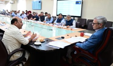 وزیر اعلیٰ عمر عبداللہ نے بلڈنگ اینڈ کنسٹرکشن ورکرز ویلفیئر بورڈ کے 22ویں بورڈ میٹنگ کی صدارت کی