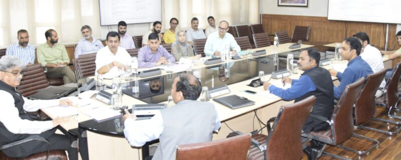 چیف سیکرٹری نے محکمہ جیالوجی و مائننگ کی کارکردگی اور مستقبل کے منصوبوں کا جائزہ لیا