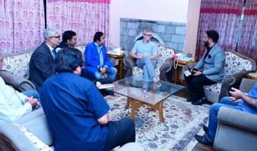 وزیرا علیٰ عمر عبداللہ کی’رابطہ آفس ‘ میں مختلف وفود سے ملاقات