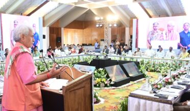 لیفٹیننٹ گورنر نے سری نگر میں یونین ٹیریٹریز کے سیاحتی سیکرٹریوں کی ’میٹ‘ سے خطاب کیا