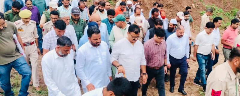 جاوید رانا نے بالاکوٹ کا دورہ کر کے حالیہ بارشوں اور لینڈ سلائیڈنگ سے ہوئے نقصانات کا جائزہ لیا