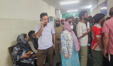 Sakeena Itoo conducts midnight inspection of JVC Hospital Bemina-24-2