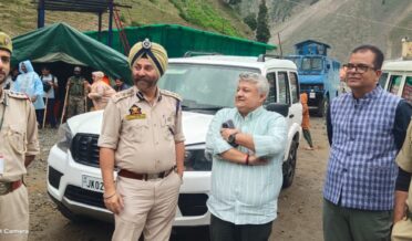 ٹرانسپورٹ کمشنر نے بال تل اور دومیل بیس کیمپ سونہ مرگ کا دورہ کر کے یاترا کے ٹرانسپورٹ اِنتظامات کا جائزہ لیا