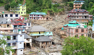 ہماچل میں طوفانی بارشوں نے مچائی تباہی، 106 افراد ہلاک، 1000 کروڑ کا نقصان