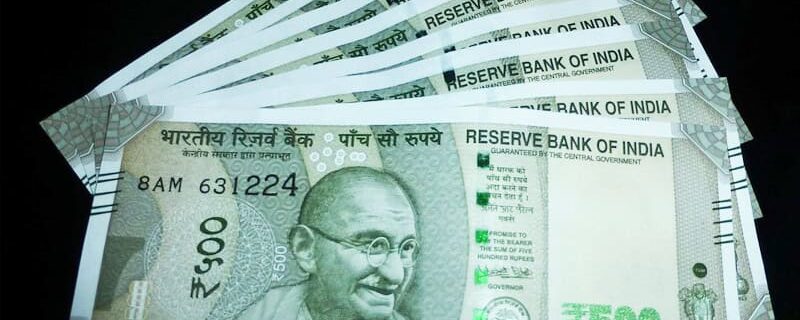 جی ایس ٹی سے بچنے کے لئے بنگلورو کے دوکاندار یو پی ائی کو چھوڑ کر نقدی پرکررہے ہیں کاروبار