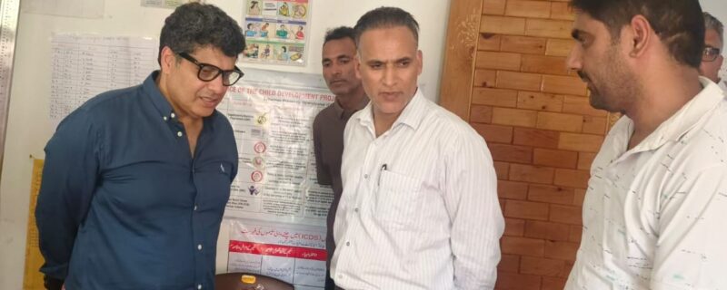 کمشنرسیکرٹری سماجی بہبود نے اننت ناگ میں آئی سی ڈِی ایس اور پوشن سکیموں کا جائزہ لیا