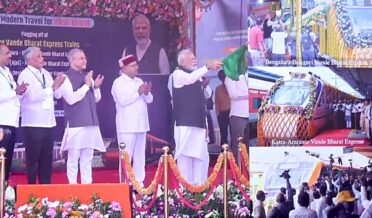 Lieutenant Governor Manoj Sinha expresses gratitude to the Hon'ble Prime Minister for dedicating the Vande Bharat Train between Amritsar to Shri Mata Vaishno Devi Katra Station (2)