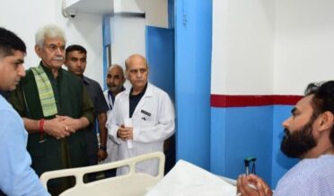 لیفٹیننٹ گورنر نے گورنمنٹ میڈیکل کالج جموںکا دورہ کیا