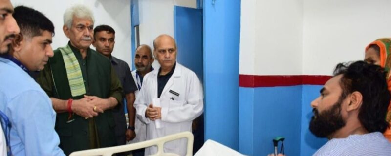 لیفٹیننٹ گورنر نے گورنمنٹ میڈیکل کالج جموںکا دورہ کیا