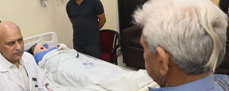 لیفٹیننٹ گورنر نے گورنمنٹ میڈیکل کالج جموں کا دورہ کیا