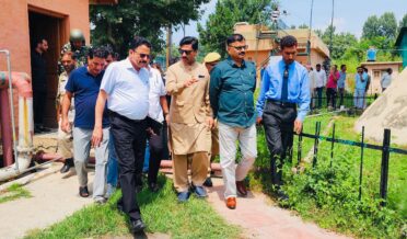 رانا نے مہجور نگر میں 1.125 ایم جی ڈی ریپڈ سینڈ فلٹریشن واٹر ٹریٹمنٹ پلانٹ کا معائینہ کیا