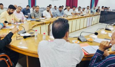 جاوید رانا نے مینڈھر میں ریلیف اور بحالی کے اَقدامات کا جائزہ لیا