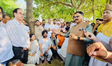 رانا نے جموں کے سیلاب سے متاثرہ گاؤں کا دورہ کیا