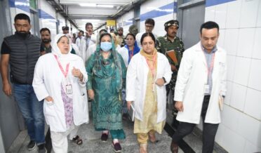 سکینہ اِیتو کا لل دید ہسپتال ، بون اینڈ جوائنٹ ہسپتال ،پیڈیاٹرک ہسپتال اور ایس ایم ایچ ایس ہسپتال سری نگر کا دورہ